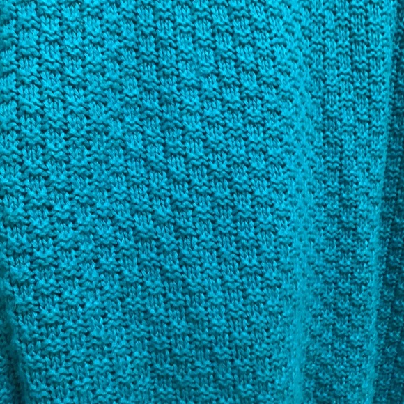 Super cute chunky sweater - Picture 2 of 2